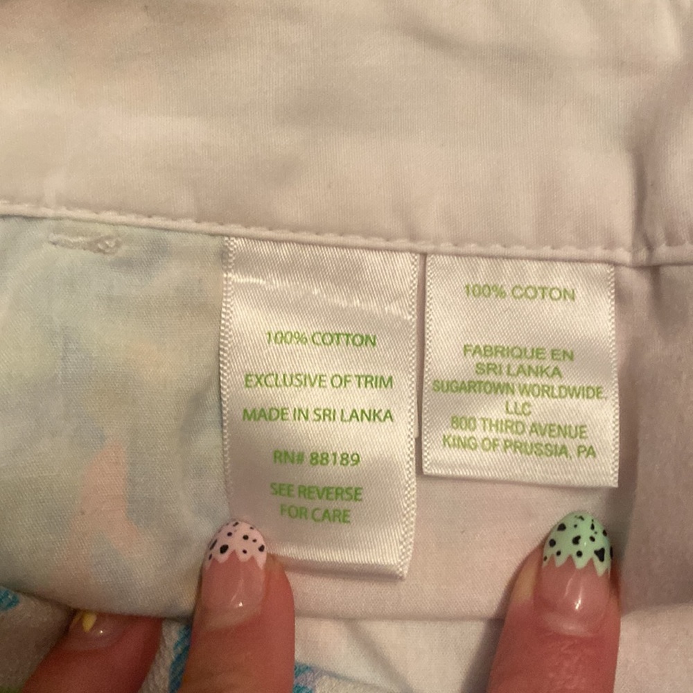 Lilly Pulitzer - Picture 3 of 4